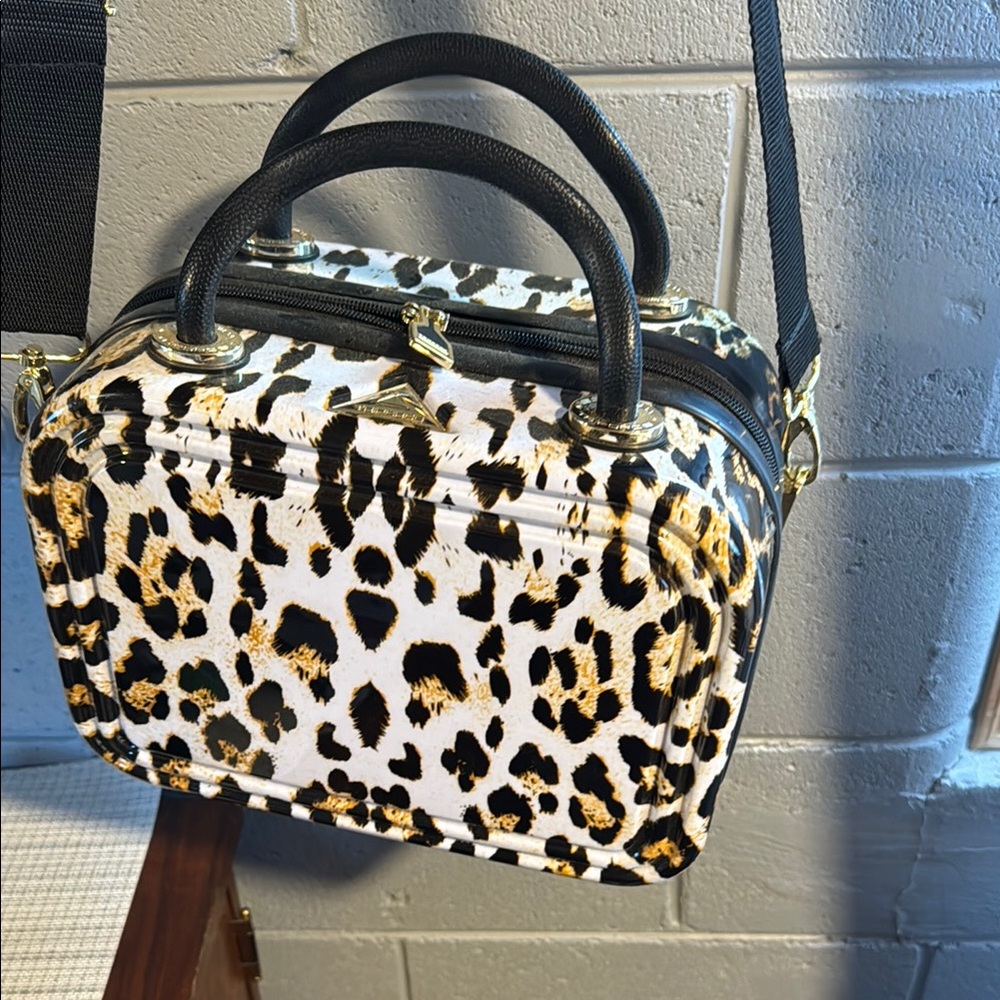 Make up travel bag